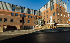 Lovely 1 Bed Apartment In The Heart Of High Wycombe Town Centre